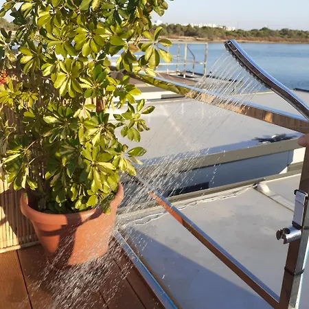 Casa Flotante El Refugio Del Pirata * El Puerto de Santa María